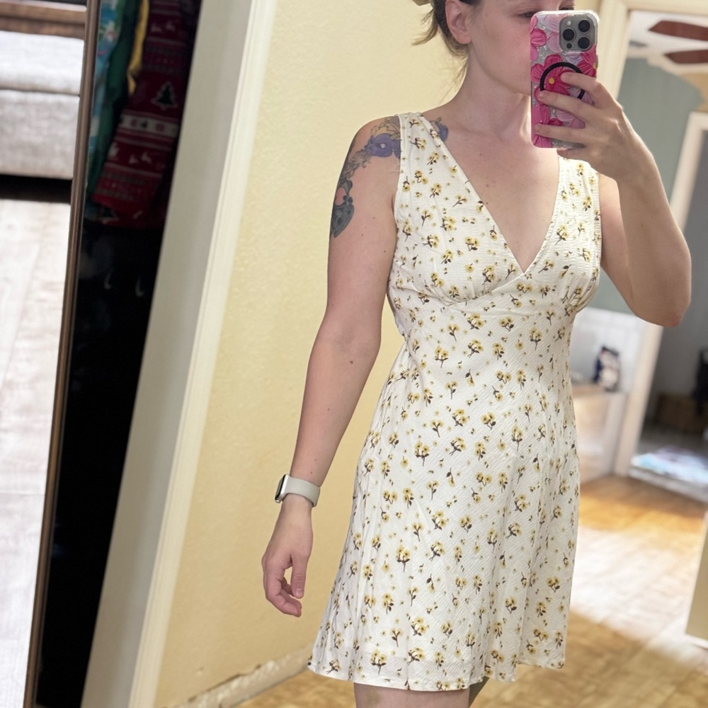 Nwt Princess Polly Nellie White and yellow floral mini dress